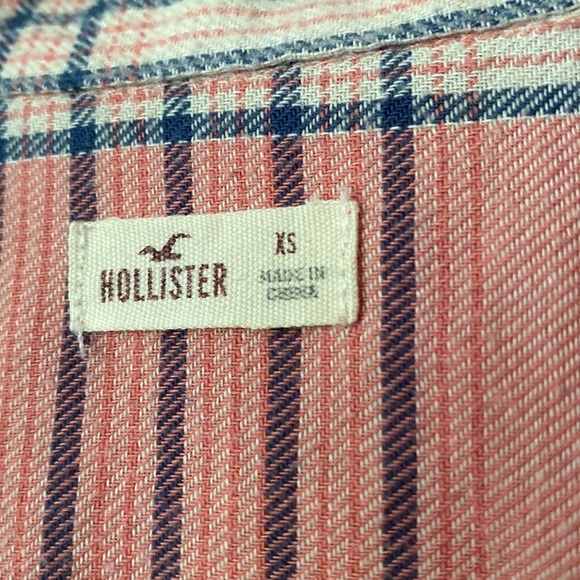 Hollister pink plaid button down long sleeve shirt. Size XS - Picture 8 of 8